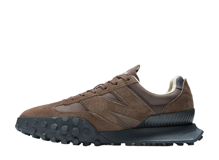 オーラリー × ニューバランス XC-72 "ダークブラウン"