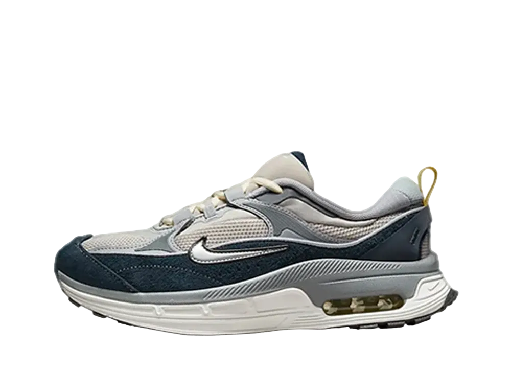 ナイキ ウィメンズ エアマックス ブリス "ライト アイアンオール/メタリック シルバー"