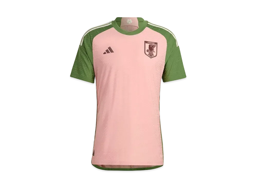 adidas 日本代表nigoリミテッドエディション記念ユニホーム 新品未使用品 adidas 日本代表nigoリミテッドエディション記念ユニホーム 新品