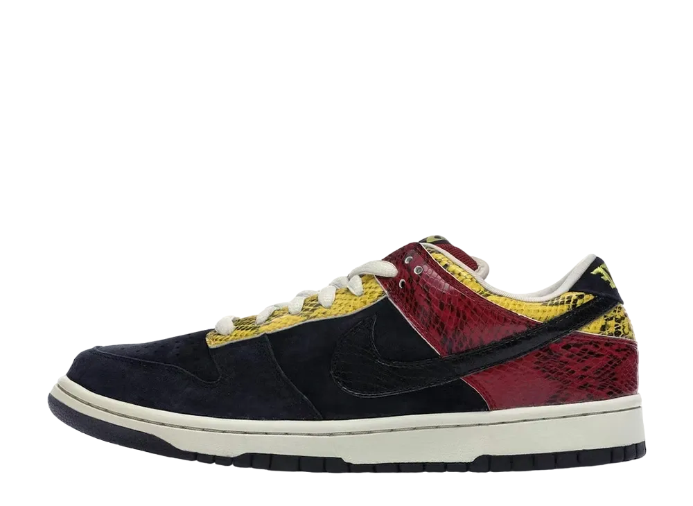 Nike SB Dunk Low "Coral Snake"