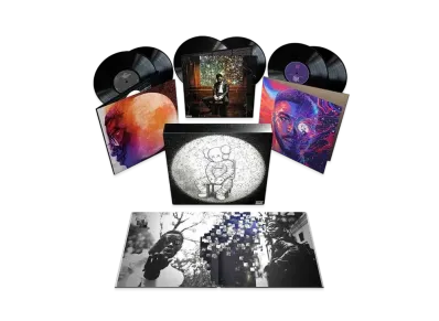 KAWS MOTM TRILOGY BOX SET "Black"