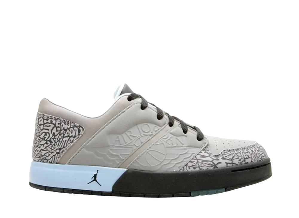 ナイキ ウィメンズ ジョーダン ニューレトロ1 ロー "ライトチャコール"