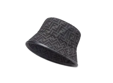 FENDI Black Fabric Bucket Hat "Black"