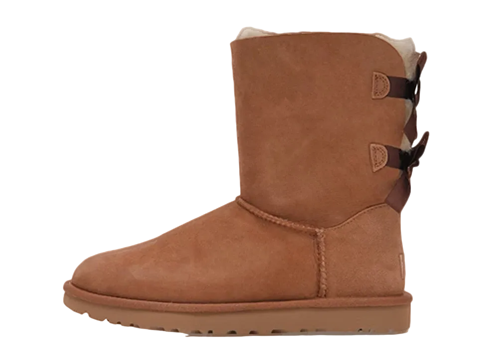 アグ ウィメンズ ベイリー ボウ 2 ブーツ "チェストナット"
