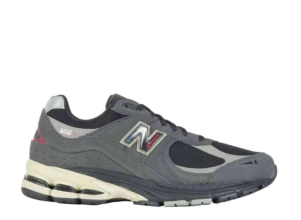 New Balance 2002R "Black/Grey"