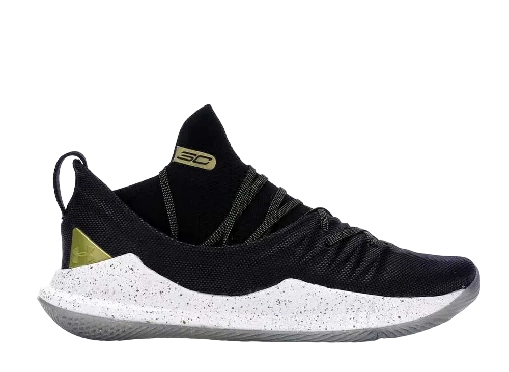 アンダーアーマー カリー5 "ブラック/ゴールド"