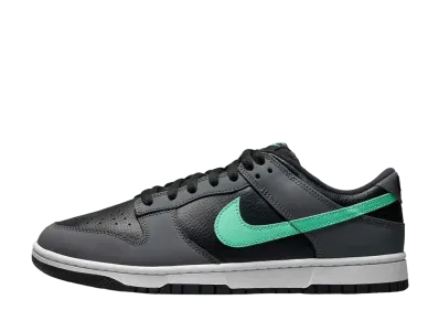 ナイキ ダンク ロー "グリーン グロー"