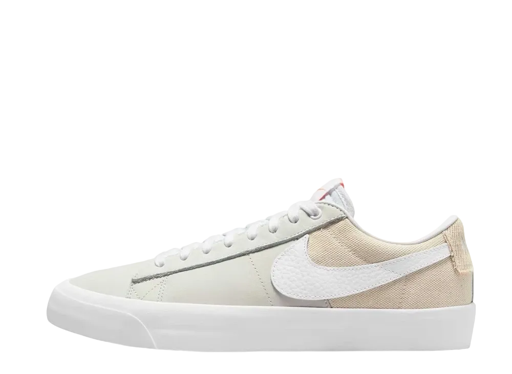 ナイキ SB ズーム ブレーザー ロー プロ GT ISO "サミット ホワイト"