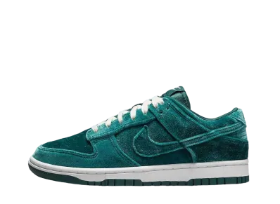 ナイキ ウィメンズ ダンク ロー "アトミック ティール"