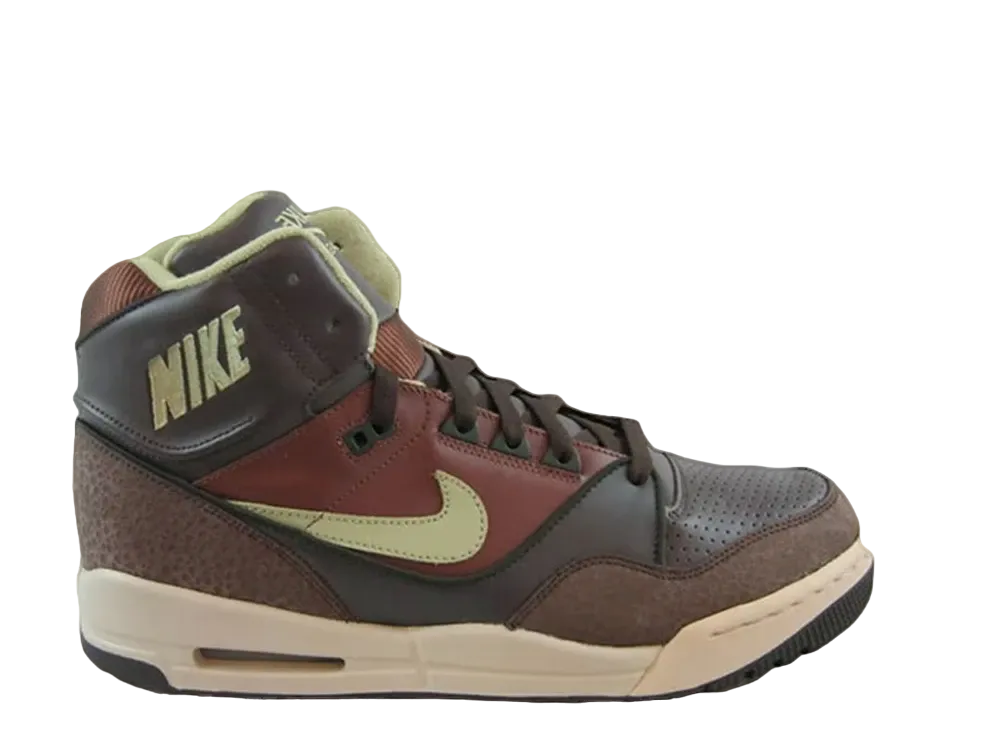 ナイキ エアアサルト ハイ "ダーク シンダー"