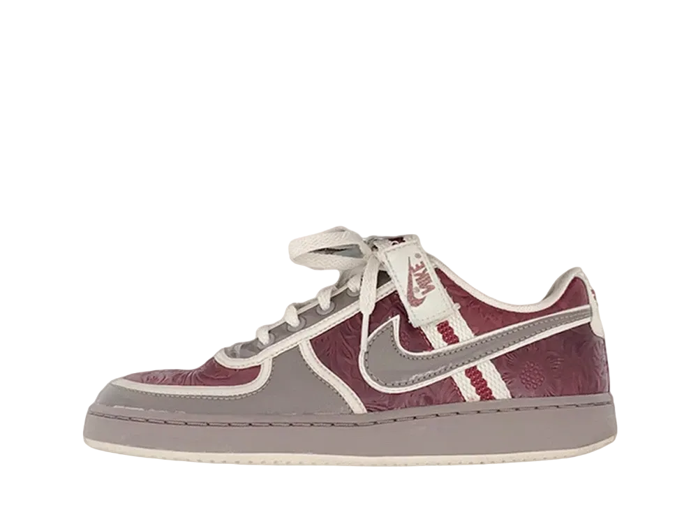 ナイキ ウィメンズ バンダル ロー "グレイ/バーガンディ"