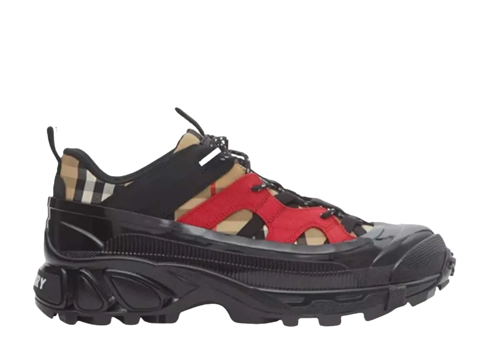 バーバリー アーサー "ブラック"