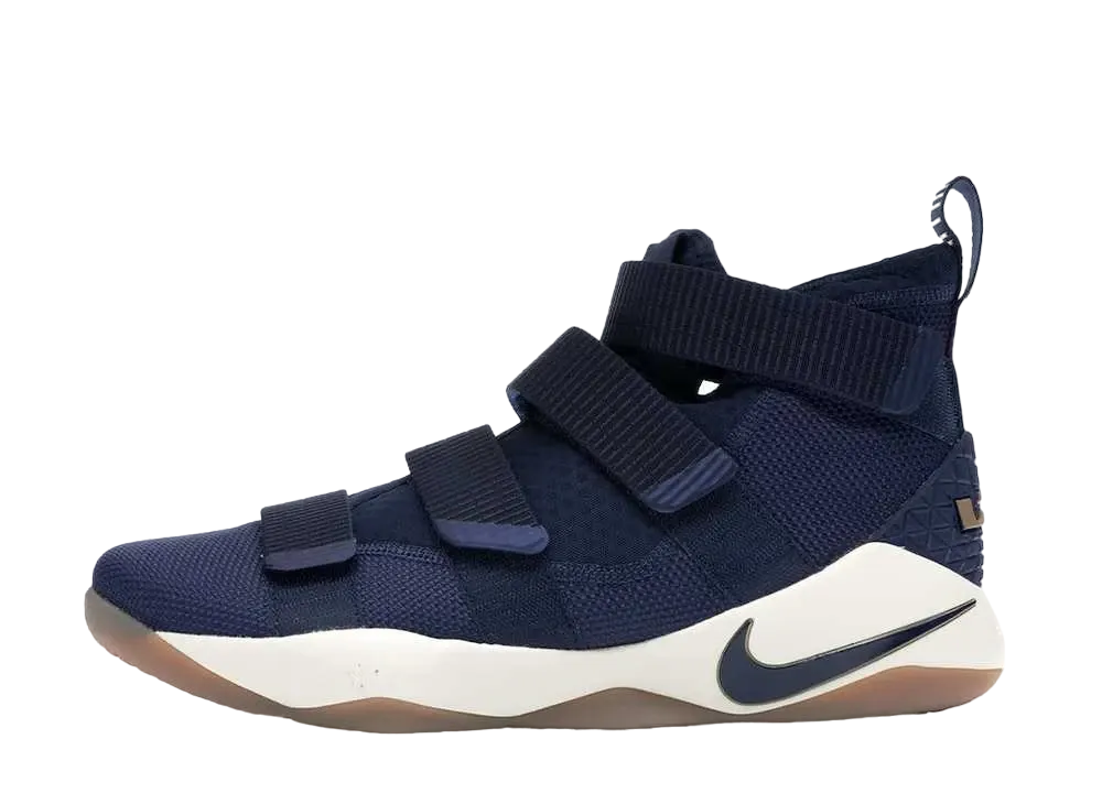 ナイキ レブロン ソルジャー11 キャブス "ミッドナイトネイビー"