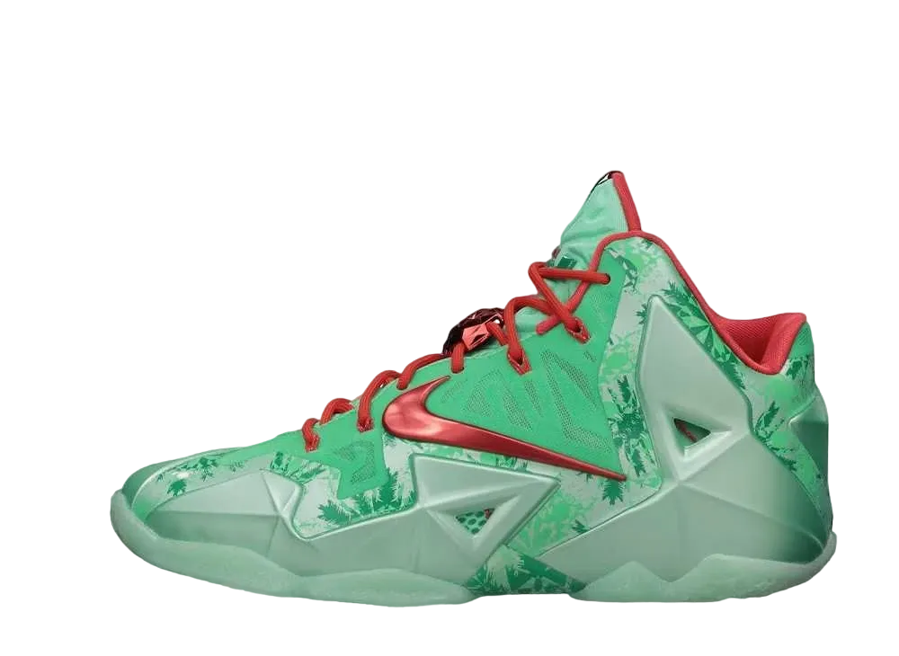 Nike LeBron 11 "Christmas"