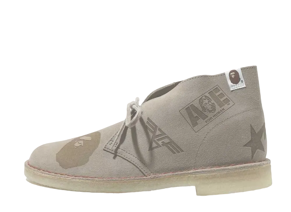 クラークス × アベイシングエイプ デザート ブーツ "アイボリー"