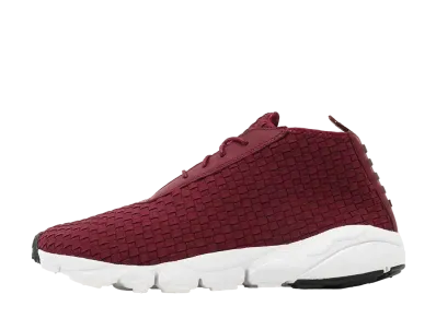 ナイキ エアフットケープ デザート チュッカ QS "ディープ ガーネット"