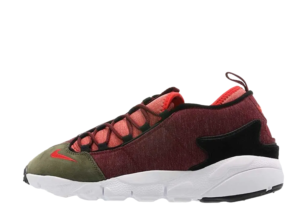 ナイキ エアフットスケープ NM "ドラゴン レッド"