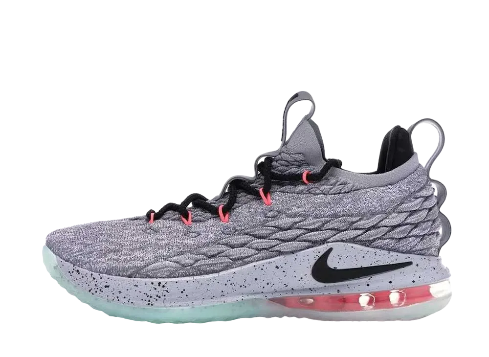 ナイキ レブロン15 ロー "メロン"