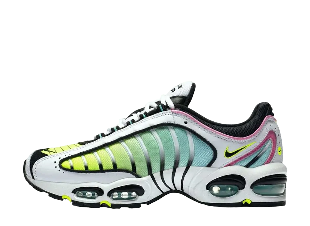 ナイキ エアテイルウィンド 4 "オーロラ グリーン"