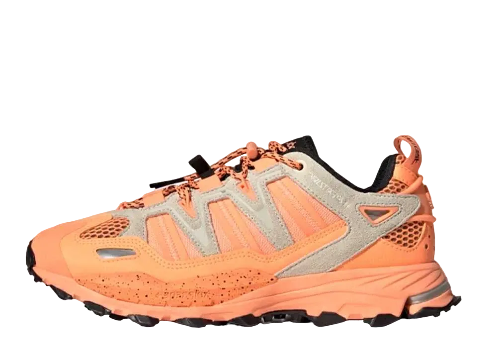 アディダス ハイパーターフ "ビーム オレンジ/エクリュ ティント"