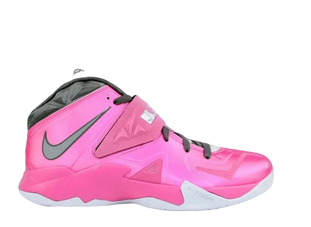 ナイキ レブロン ズーム ソルジャー7 ケイ ヨウ "ピンクファイヤー"