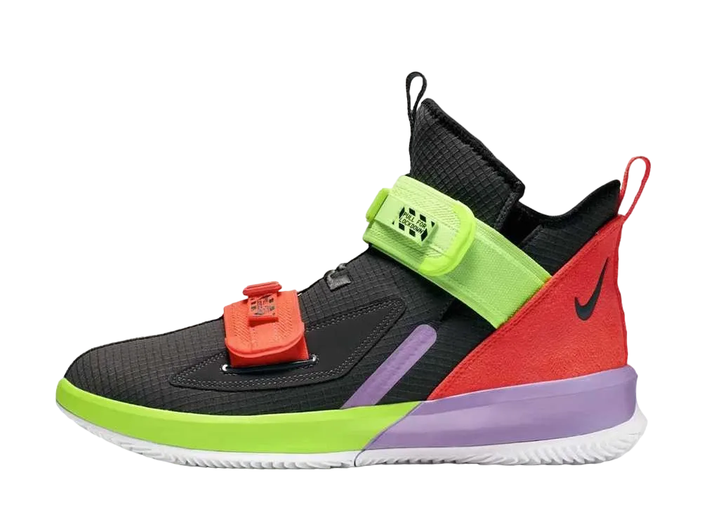 ナイキ レブロン ソルジャー13 "サンダー グレイ"