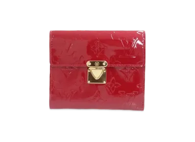 Louis Vuitton Koala Wallet Vernis "Pomme d'Amour"