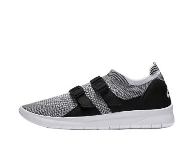 Nike Women's Air Sock Racer Ultra Flyknit "Oreo"