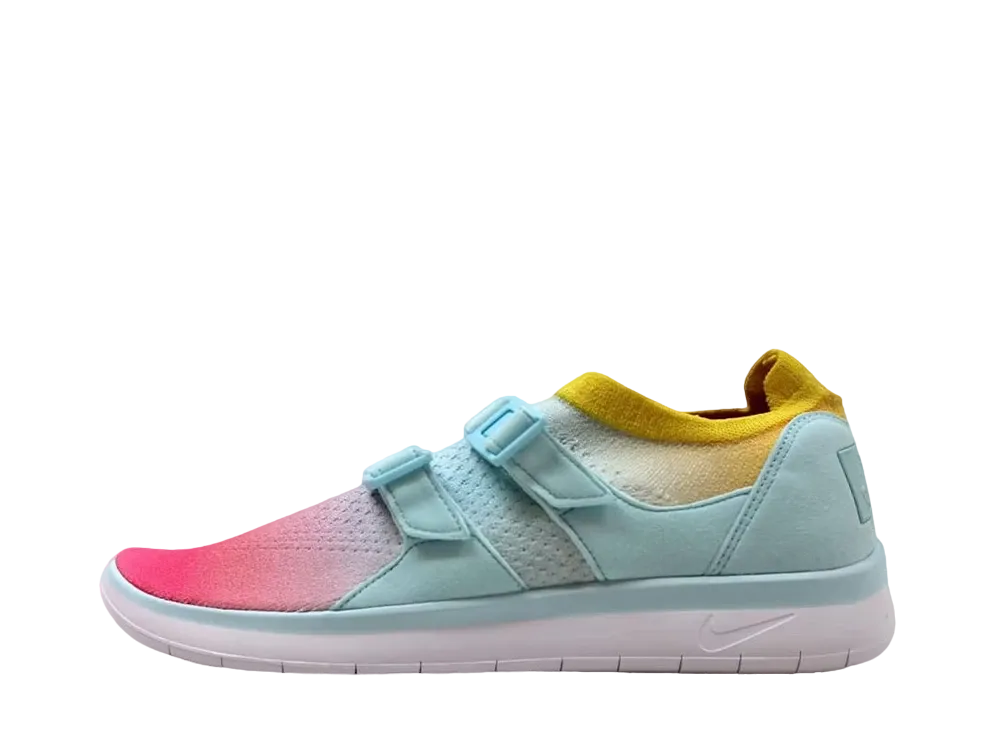 Nike Women's Air Sockracer Flyknit "White/Glacier Blue-Racer Pink"