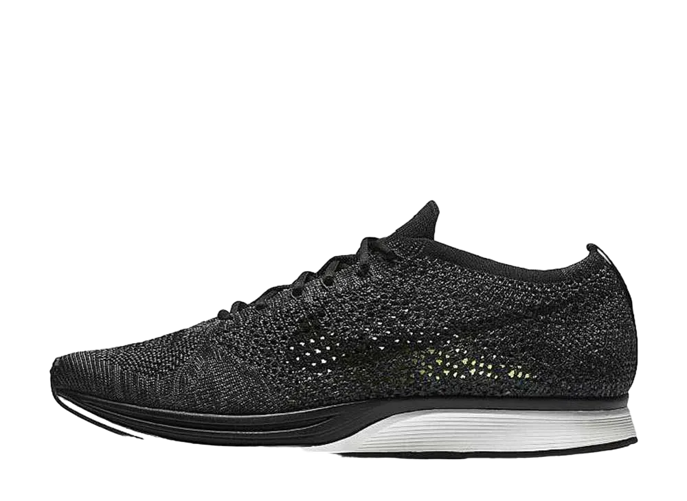 ナイキ フライニット レーサー"ニット バイ ナイト"