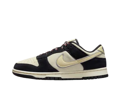 ナイキ ウィメンズ ダンク ロー LX "ブラック スウェード"