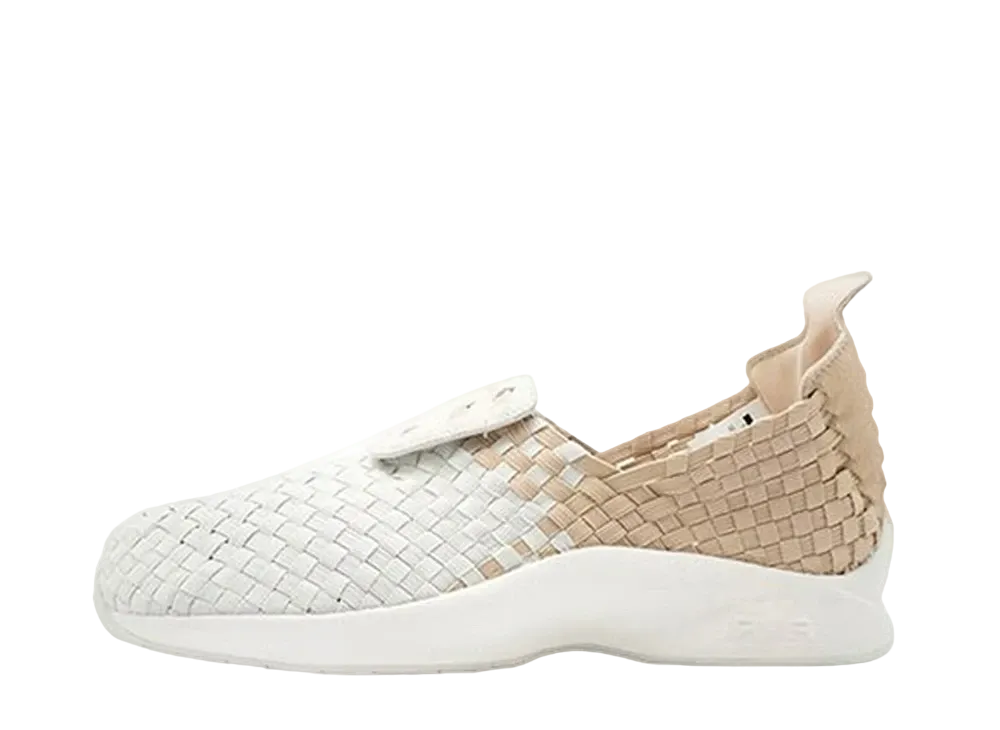 ナイキ ウィメンズ エアウーブン "ホワイト/タン"