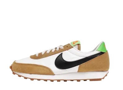 Nike Women's Daybreak "Wheat/Black"