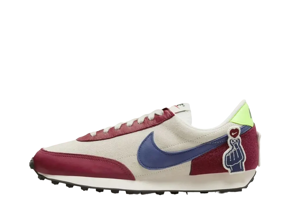 ナイキ ウィメンズ デイブレイク "ボムグラナト パッチ"