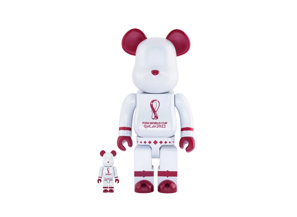 Bearbrick FIFA WORLD CUP QATAR 2022 (TM) OLP WHITE CHROME 100% & 400%