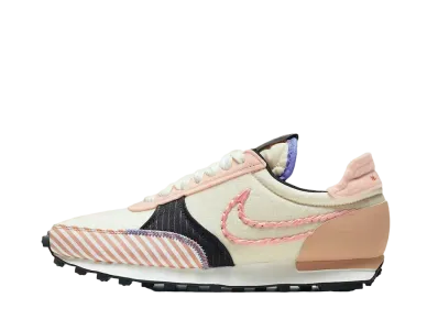 Nike Women's Daybreak Type "Crimson Tint"