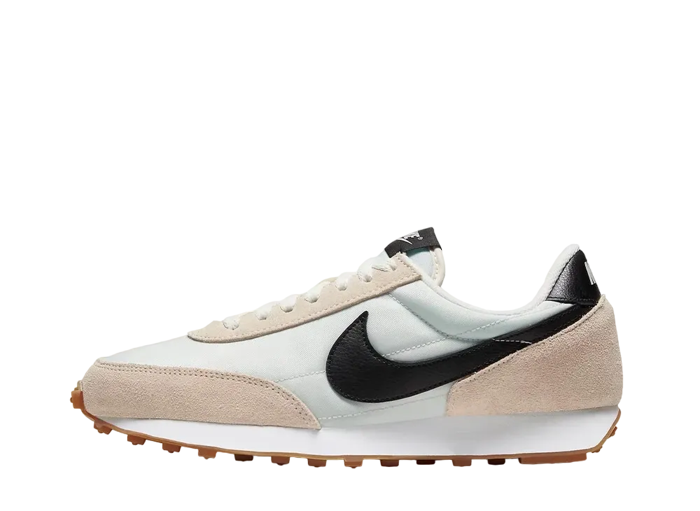 Nike Women's Daybreak "Pale Ivory/Spruce Aura"
