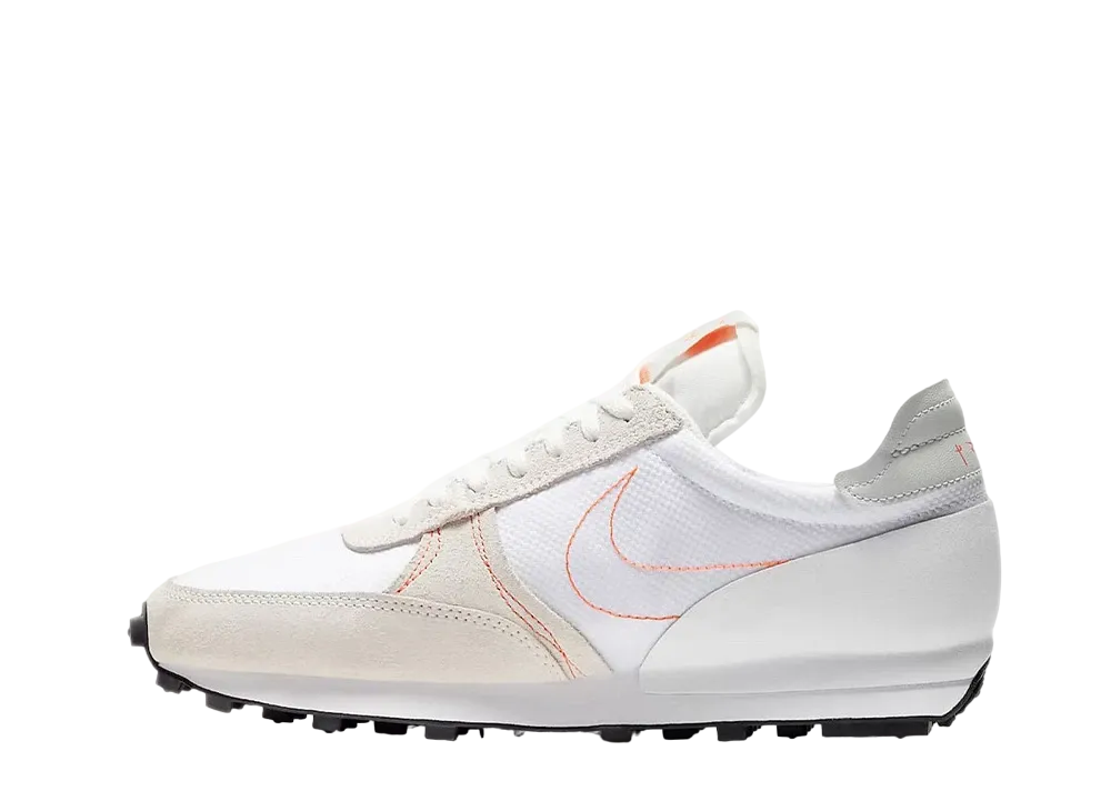 ナイキ ウィメンズ デイブレイク タイプ "ホワイト/ハイパー クリムゾン"