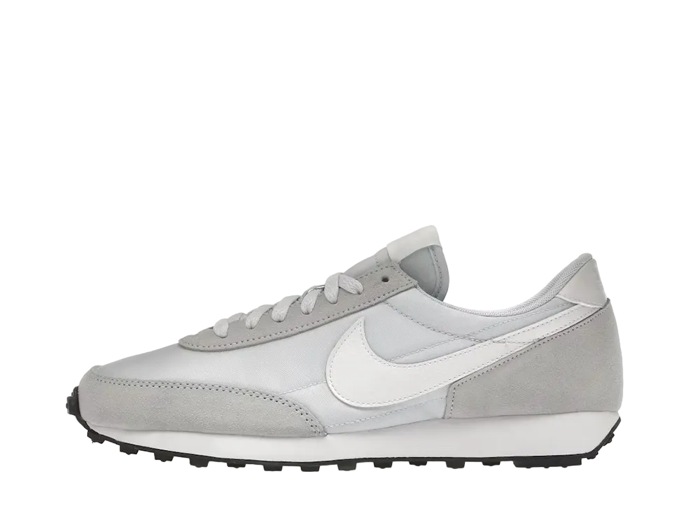 ナイキ ウィメンズ デイブレイク "フットボール グレイ/ライト ブルー"