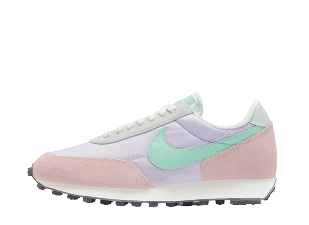 ナイキ ウィメンズ デイブレイク "パステル"