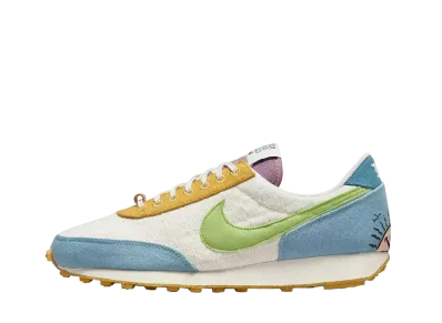 Nike Women's Daybreak SE Sun Club "Worn Blue"