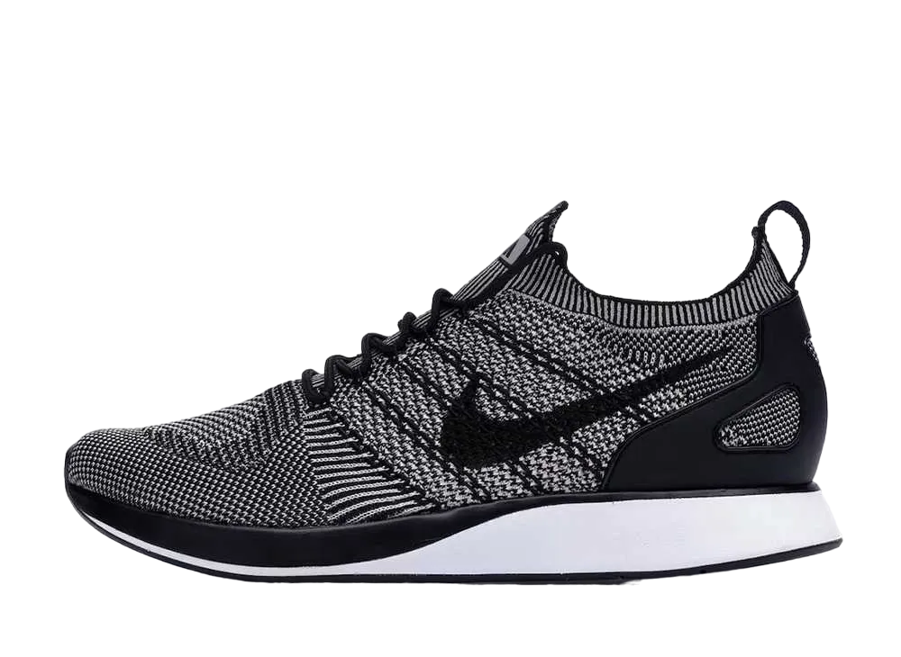 ナイキ マライア フライニット レーサー "ポール グレイ ソーラー レッド"