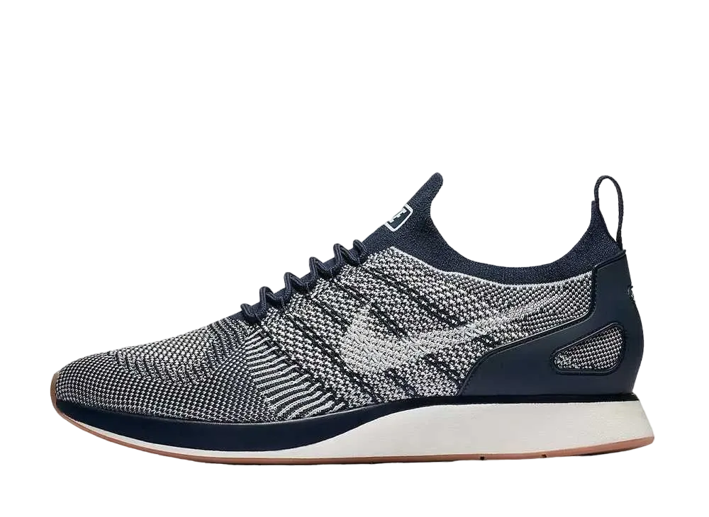 ナイキ マライア フライニット レーサー "カレッジ ネイビー"