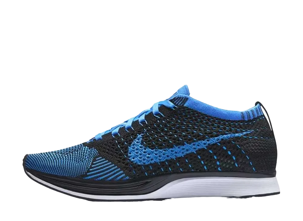 ナイキ フライニット レーサー "ブラック フォト ブルー"