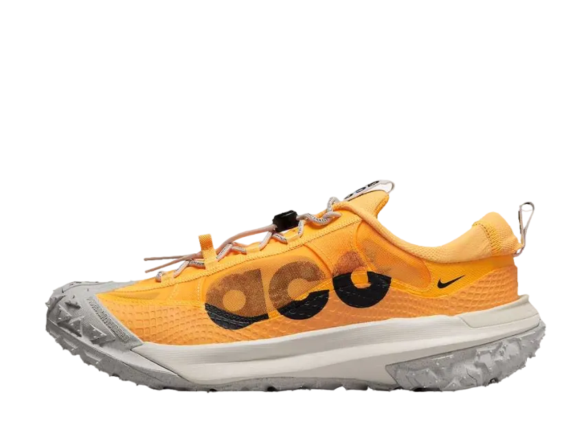 ナイキ ACG マウンテンフライ ロー2 "レーザーオレンジ"