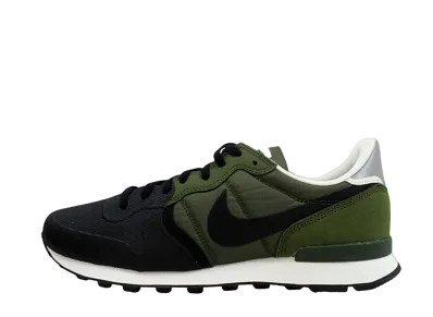 ナイキ インターナショナリスト プレミアム SE "レギオン グリーン"