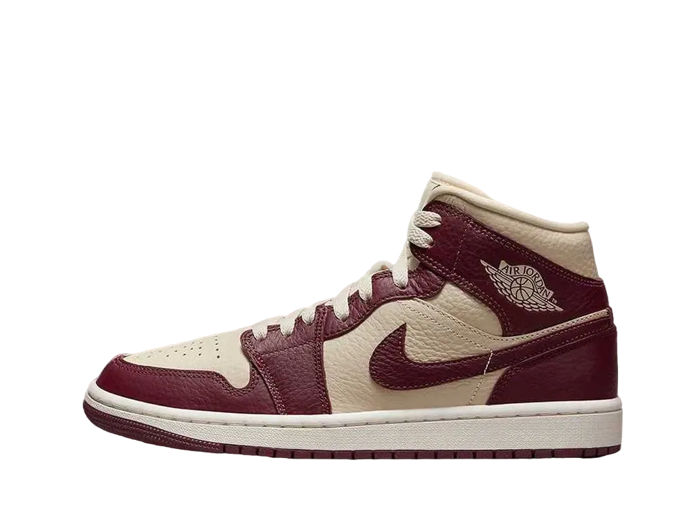 ナイキ ウィメンズ エアジョーダン1 ミッド スプリット "ビーチ チェリーウッド"