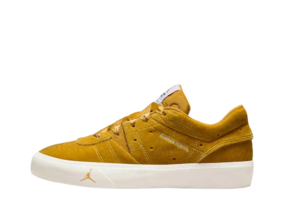 ナイキ ウィメンズ エアジョーダンシリーズ .05 SE ロー "ゴールド ベルベット"