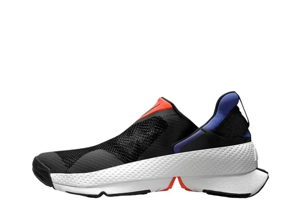 ナイキ ウィメンズ ゴー フライイーズ "ブラック/ブライトクリムゾン/サファイア"