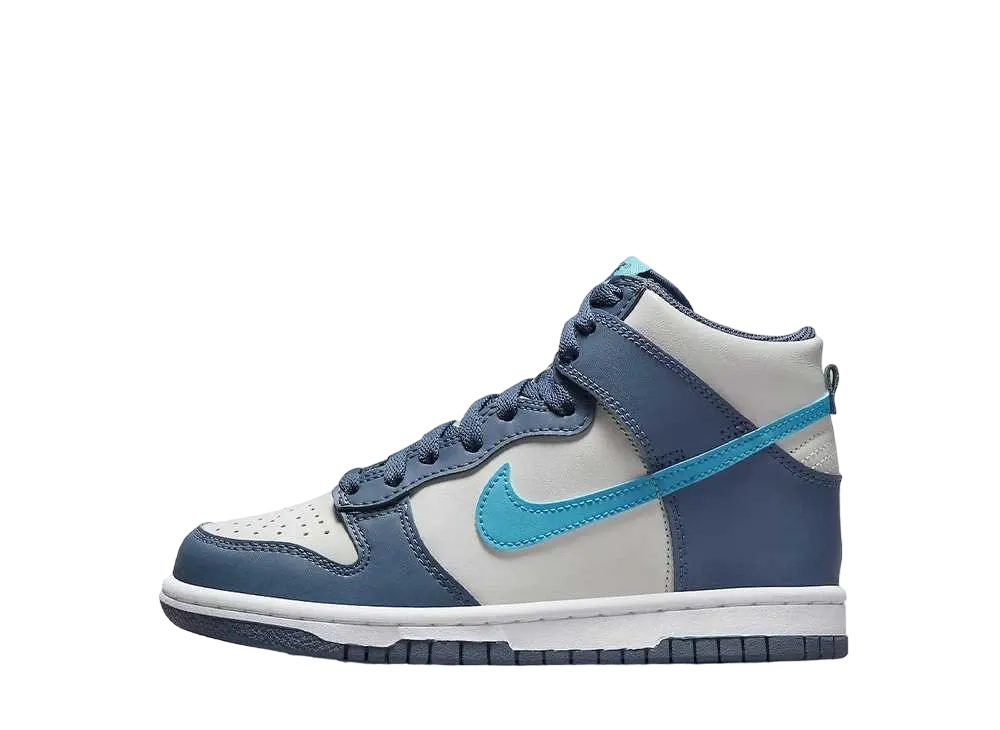 ナイキ GS ダンク ハイ "ライト ボーン/ディフィゥズ ブルー"